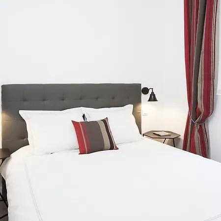 Charming 2br-2ba Between Le Marais & Le Louvre